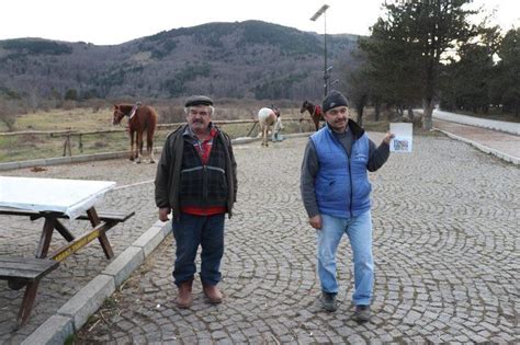 A­b­a­n­t­ ­T­a­b­i­a­t­ ­P­a­r­k­ı­’­n­d­a­k­i­ ­a­t­ ­s­a­h­i­p­l­e­r­i­ ­k­o­n­u­ş­t­u­ ­-­ ­S­o­n­ ­D­a­k­i­k­a­ ­H­a­b­e­r­l­e­r­